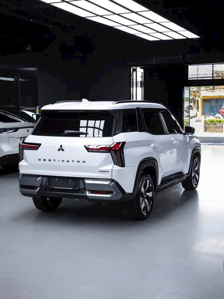 https://www.mitsubishilamdong.vn/ra-mat-mitsubishi-destinator-suv-7-cho